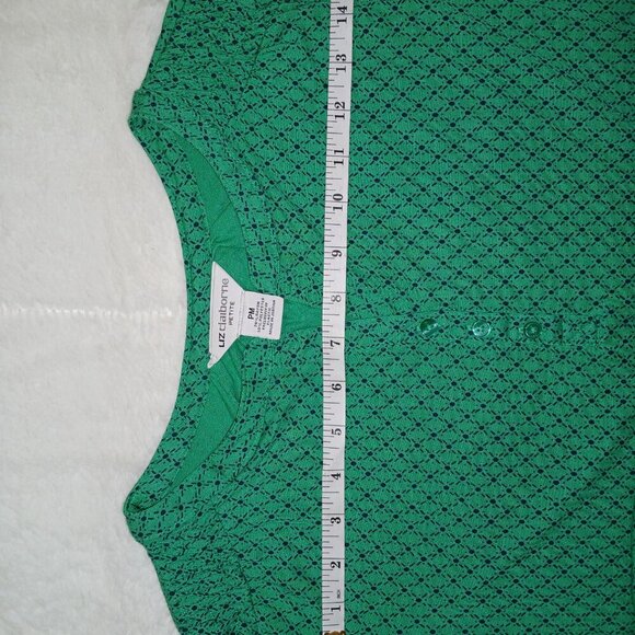LIZ CLAIBORNE GREEN AND BLACK TOP, DIAMOND DESIGN, CAP SLEEVE, SIZE MED PETITE - Picture 6 of 6